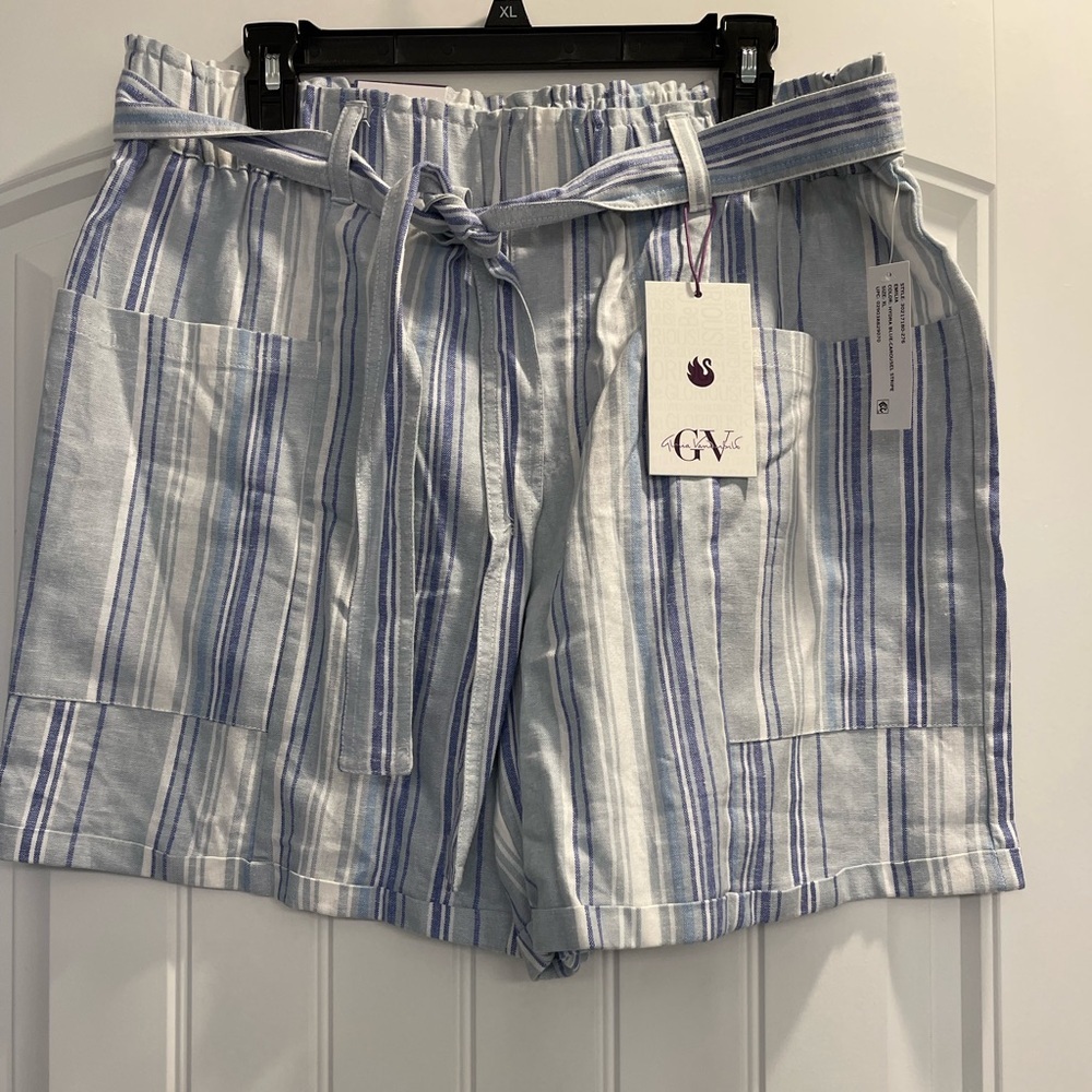 Gloria Vanderbilt Linen Blend Shorts Large Blue White Stripe tie belted Coastal